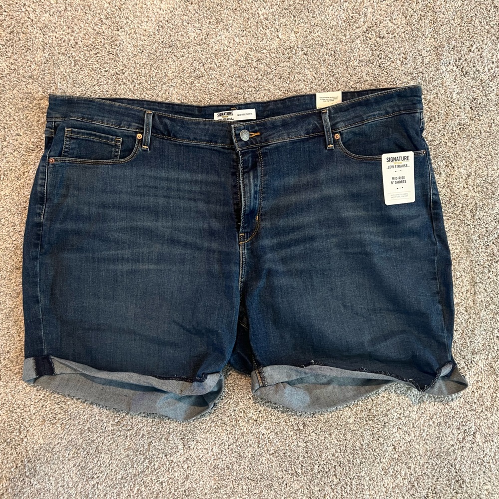 Signature Levi Strauss Jean Plus Size Shorts